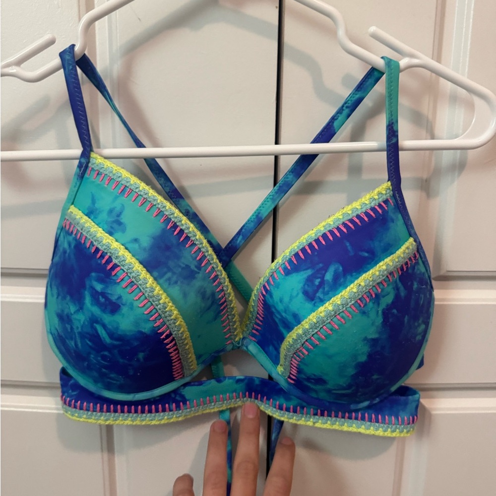 Shade & Shore Vibrant Tie Dye Bikini Top
